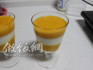 芒果酸奶冻的做法_怎么做芒果酸奶冻_芒果酸